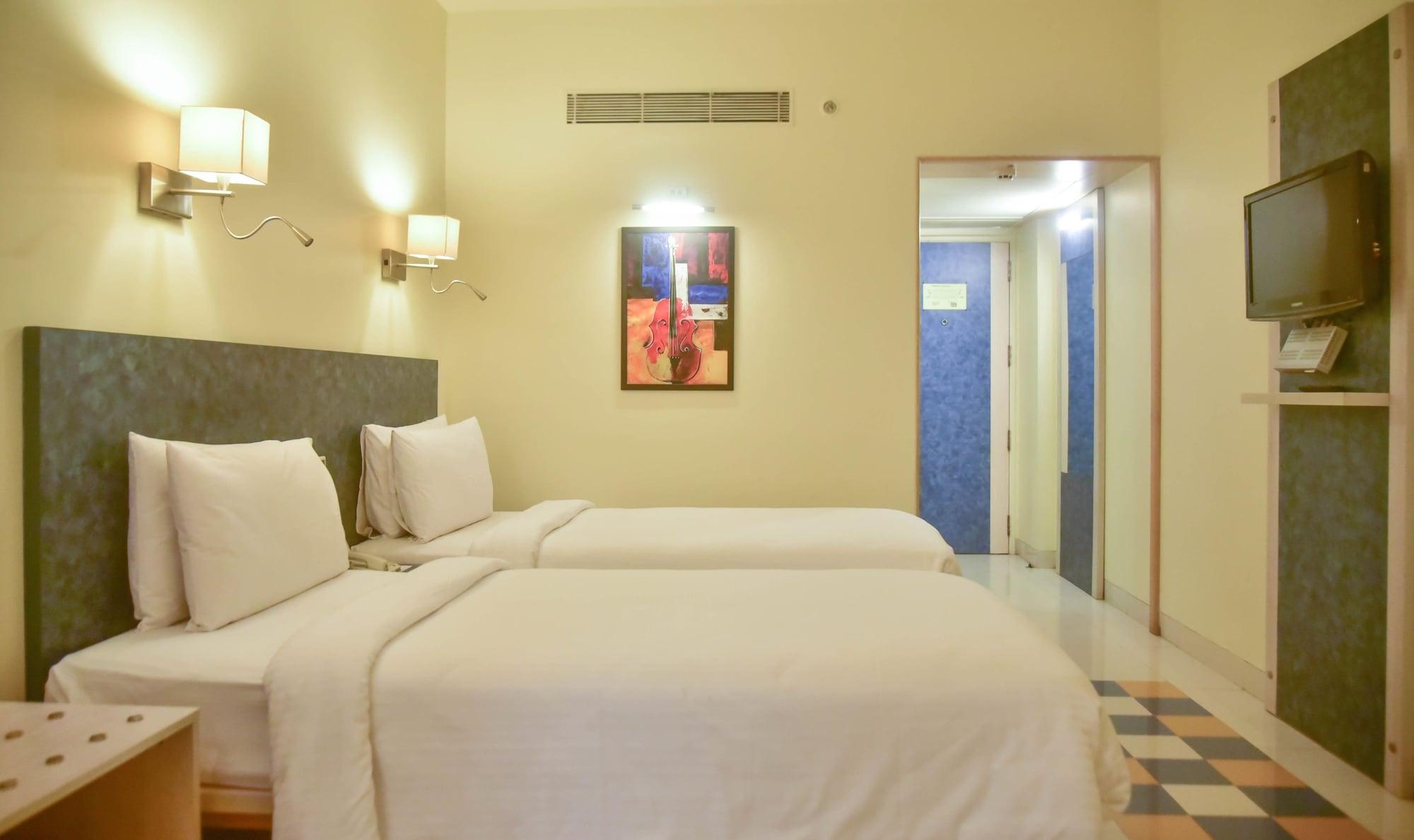 Noorya Business & Banquet Hotel Pimpri-Chinchwad Экстерьер фото