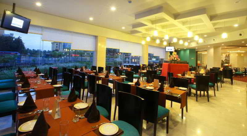 Noorya Business & Banquet Hotel Pimpri-Chinchwad Экстерьер фото