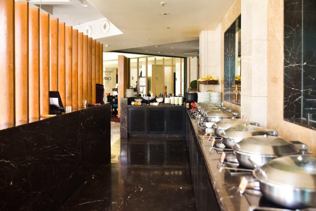 Noorya Business & Banquet Hotel Pimpri-Chinchwad Экстерьер фото