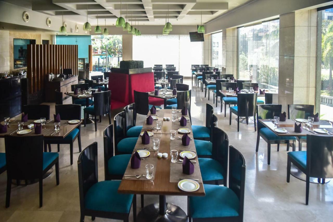 Noorya Business & Banquet Hotel Pimpri-Chinchwad Экстерьер фото