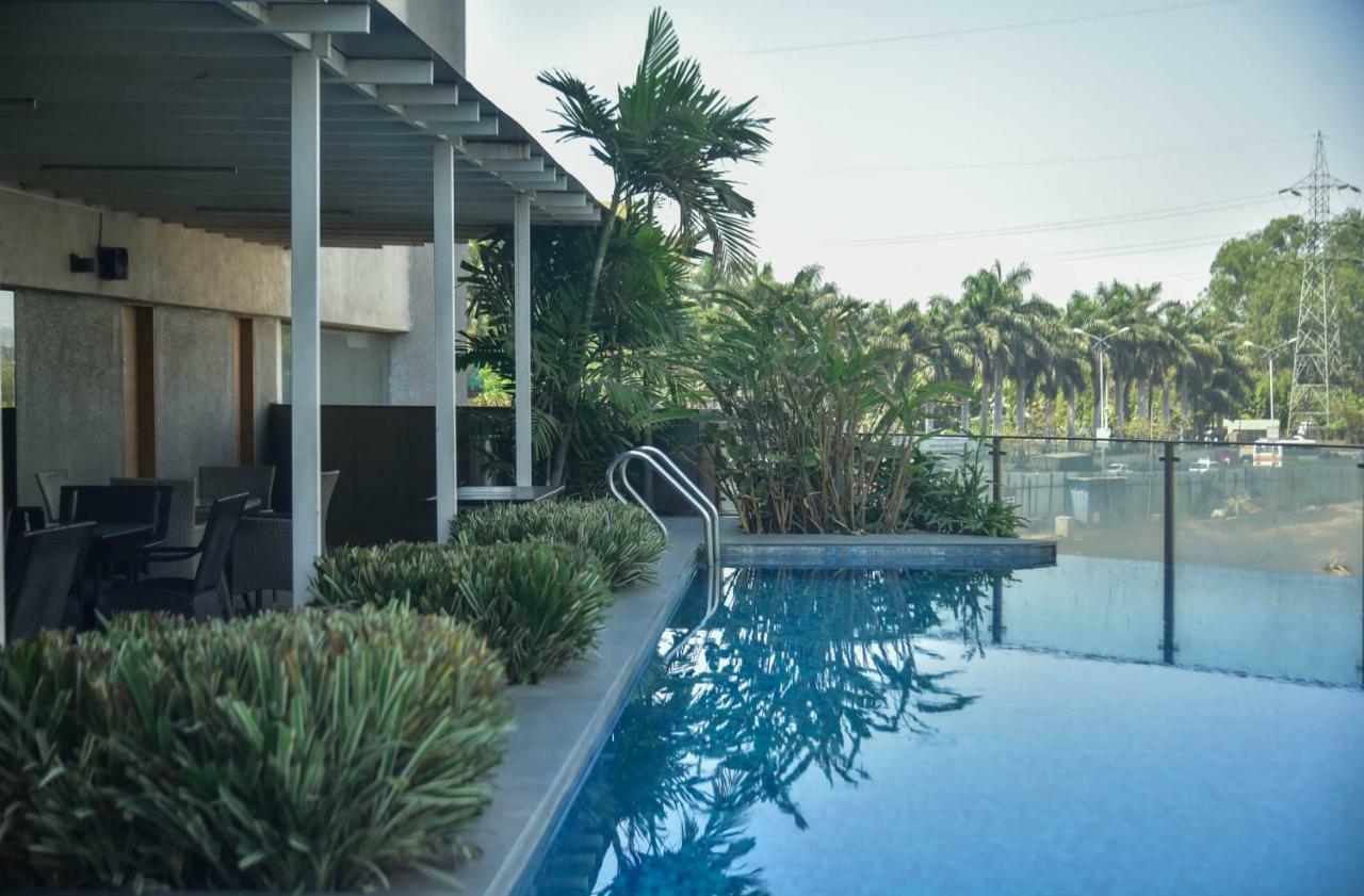 Noorya Business & Banquet Hotel Pimpri-Chinchwad Экстерьер фото